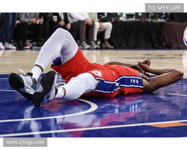 乔尔恩比德率领球队重回巅峰展现统治力开启新赛季冠军征程