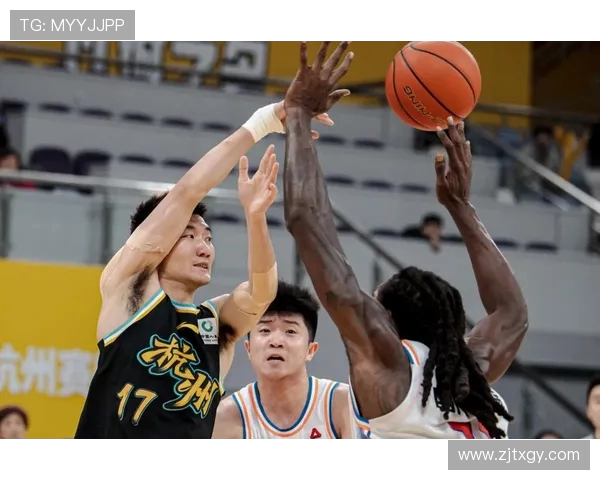 广东宏远强强对决再燃战火巅峰之战揭示新赛季格局变化