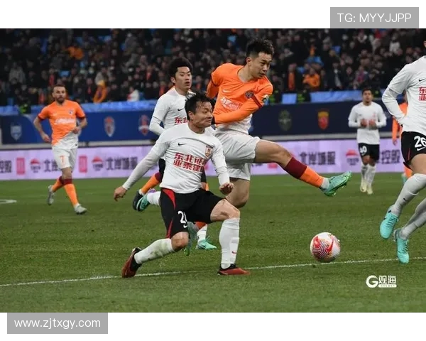 南通支云主场鏖战青岛海牛两队誓争胜利掀起中超赛季新高潮