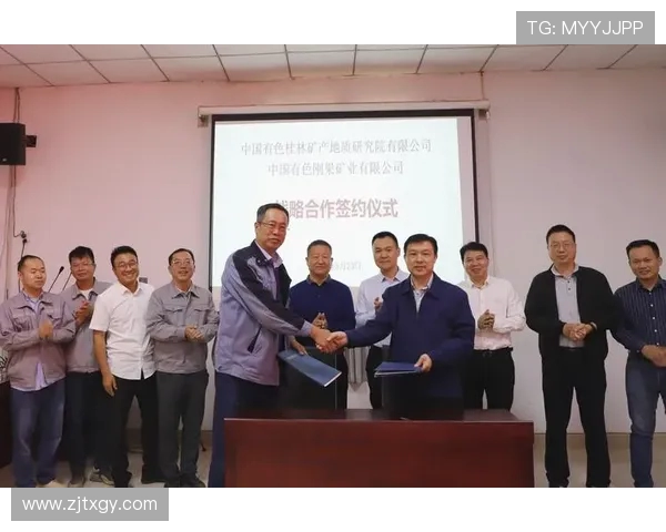 武汉足球队在钻石联赛中的团队协作展现出色值得赞赏与反思 武汉足球队在钻石联赛中的团队协作展现出色值得赞赏与反思