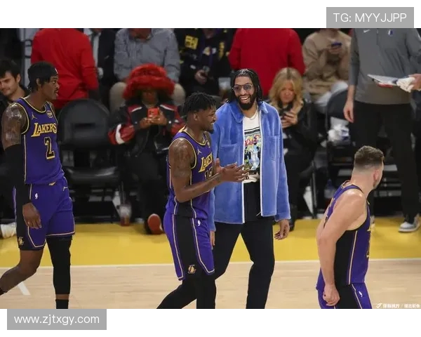 2014年湖人与小牛的激烈对决回顾与赛季精彩瞬间分析