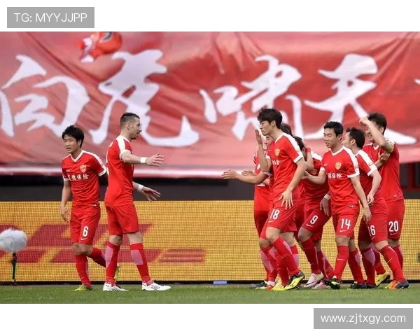 华夏幸福迎战延边福德争夺中超联赛关键三分之战 华夏幸福迎战延边福德争夺中超联赛关键三分之战